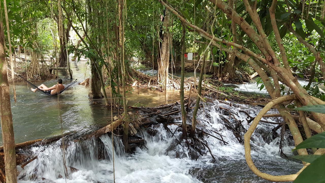 Hug Rimtharn Hotel Ban Khao Klom ภายนอก รูปภาพ