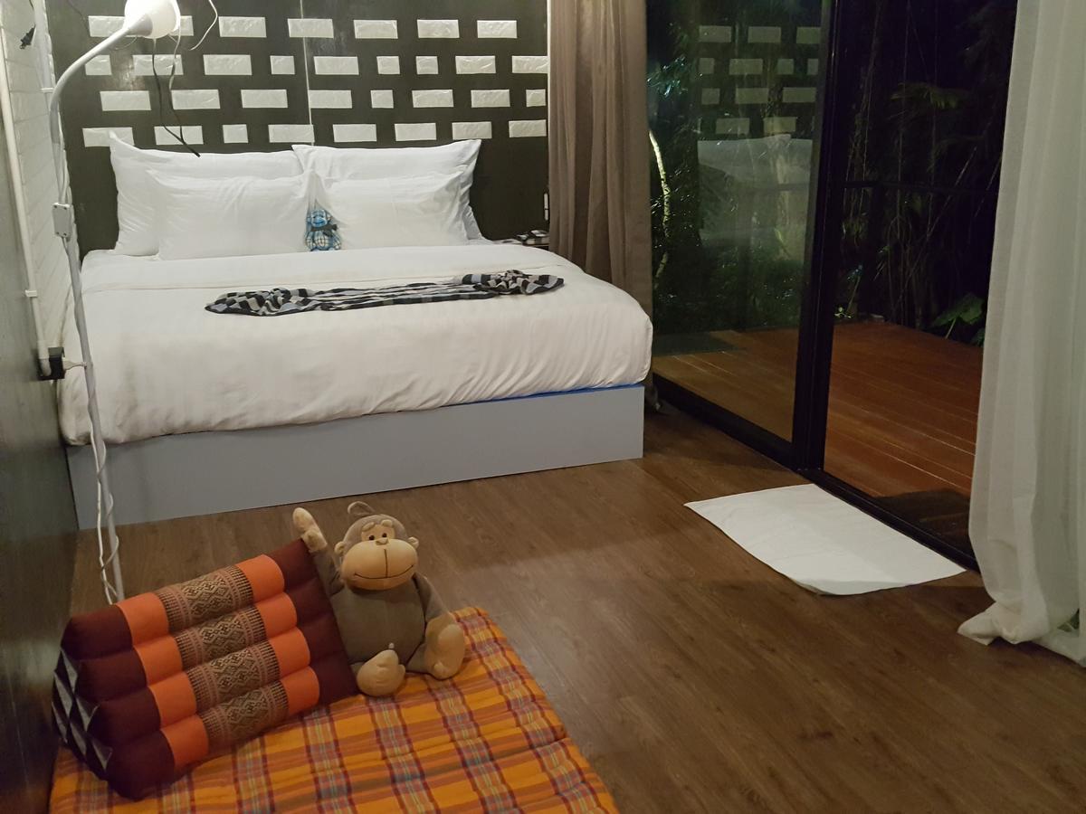 Hug Rimtharn Hotel Ban Khao Klom ภายนอก รูปภาพ