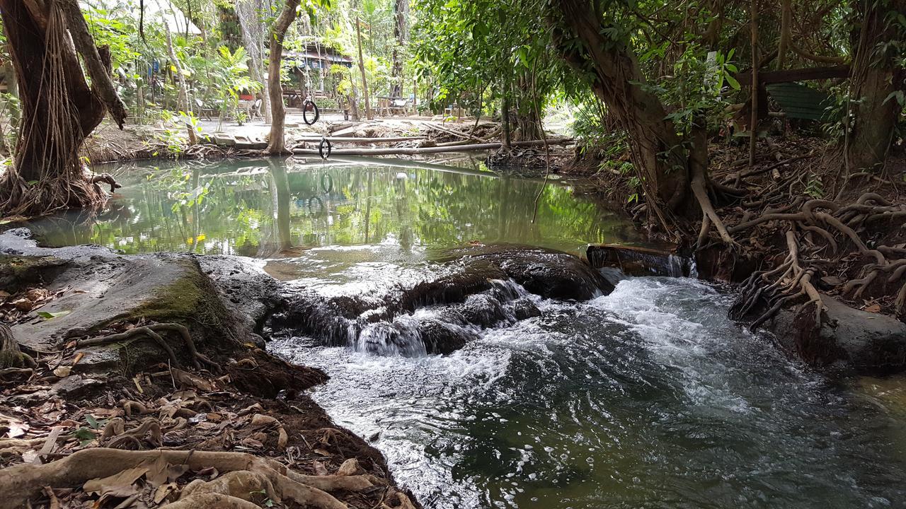 Hug Rimtharn Hotel Ban Khao Klom ภายนอก รูปภาพ
