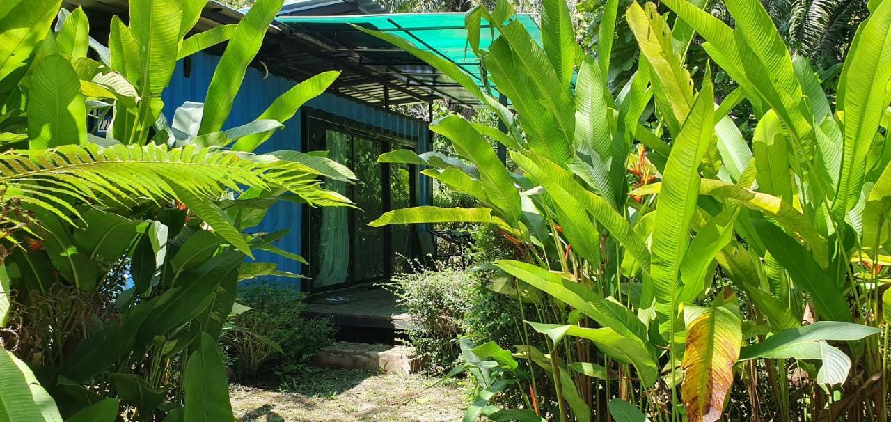 Hug Rimtharn Hotel Ban Khao Klom ภายนอก รูปภาพ