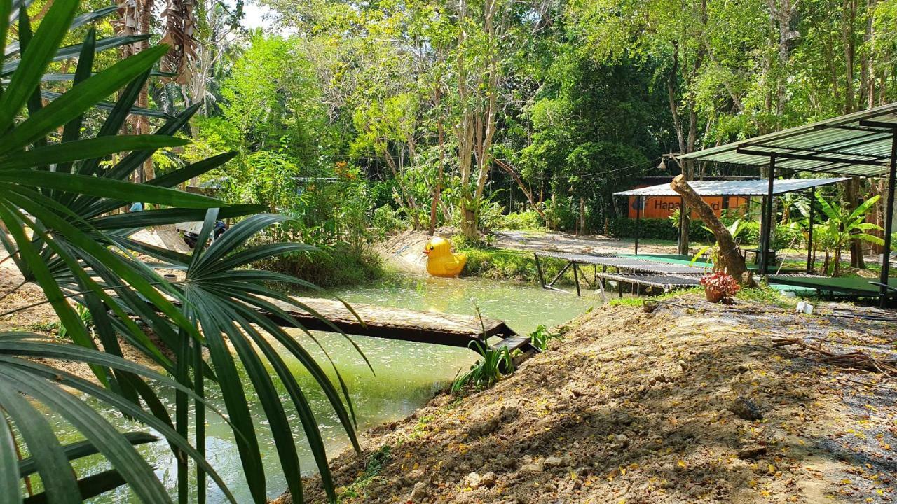 Hug Rimtharn Hotel Ban Khao Klom ภายนอก รูปภาพ