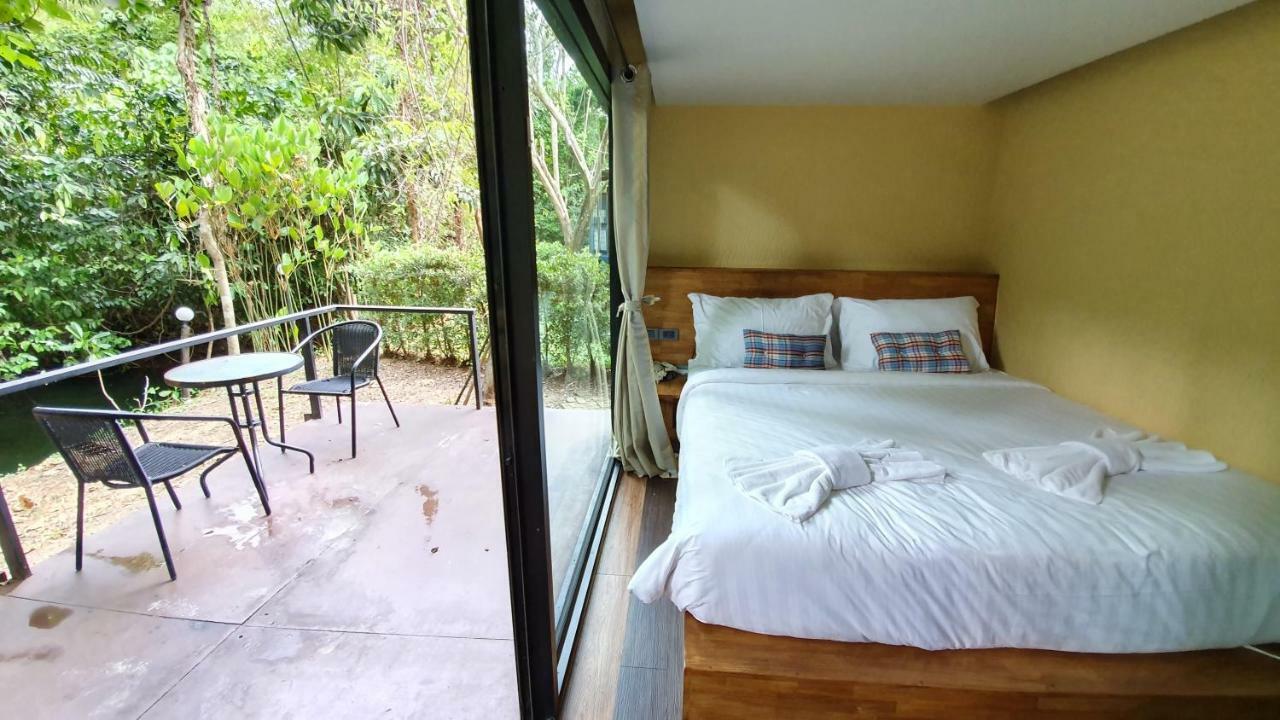 Hug Rimtharn Hotel Ban Khao Klom ห้อง รูปภาพ