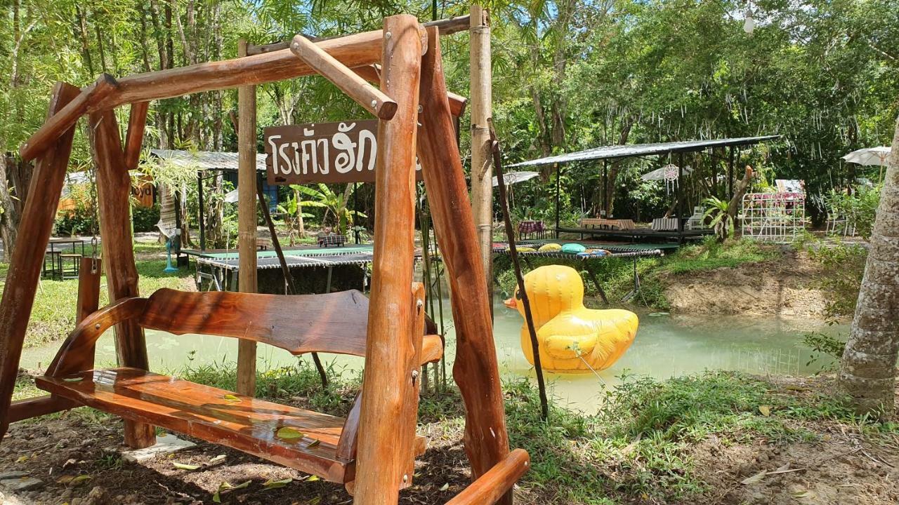 Hug Rimtharn Hotel Ban Khao Klom ภายนอก รูปภาพ